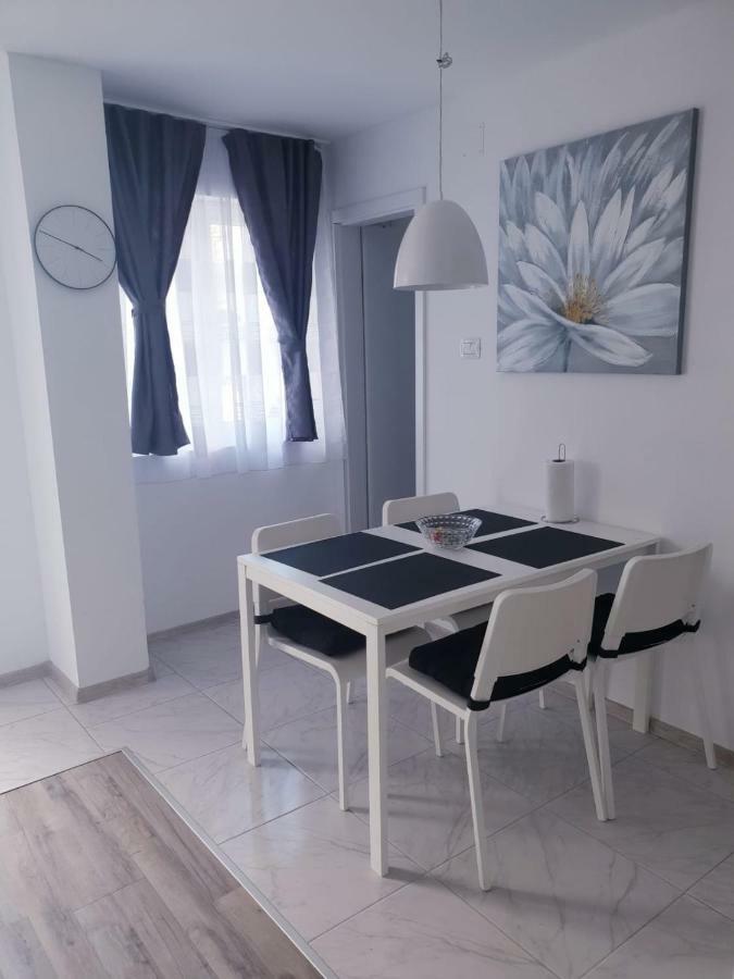 Apartmani Andrej Udbina Exterior foto